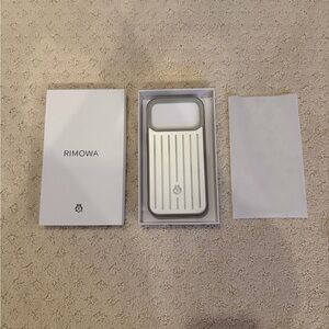 RIMOWA Aluminum iPhone 17 Pro Max